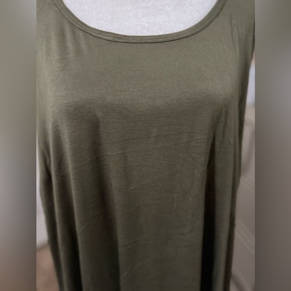 Arna York olive camisole - Picture 2 of 6